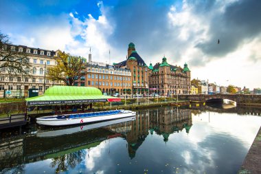 Malmö - 22 Ekim 2017: Kanallar Malmo tarihi merkezi