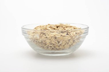 Cam bir kasedeki tahılda yulaf