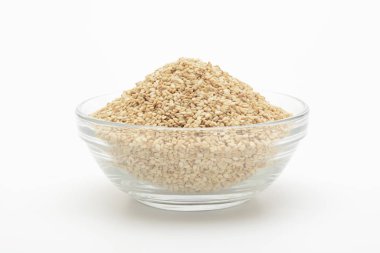 Cam bir kasede doğal susam.