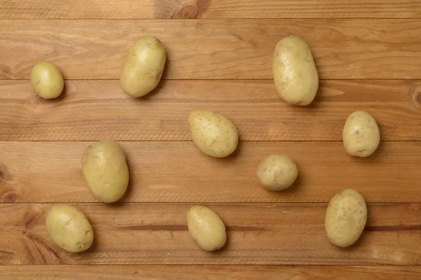 Raw potatoes — Stock Photo, Image