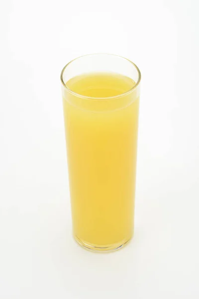 Апельсиновый Сок Стакане Трубки Белом Фоне — стоковое фото