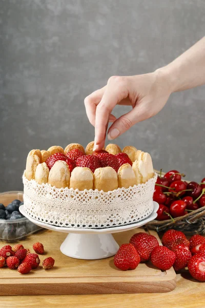 Французский пирог с клубникой — стоковое фото
