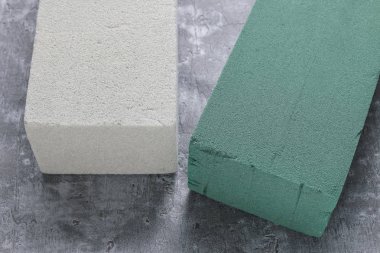 İki çeşit çiçek köpük