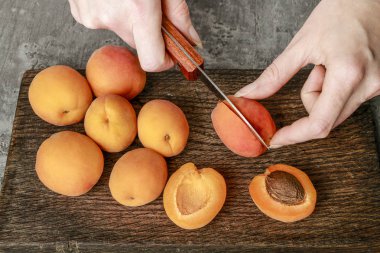 Kayısı reçeli yapmak. Öğretici