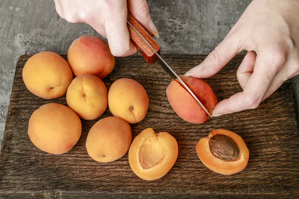 Kayısı reçeli yapmak. Öğretici