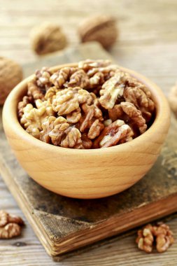 Ceviz sağlıklı tohum