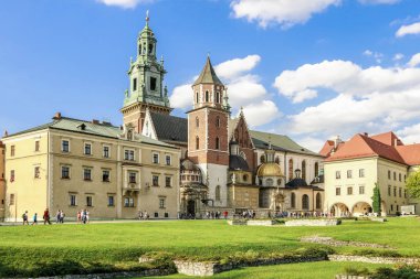 Krakow, Polonya - 21 Ağustos 2016: Wawel Royal Castle