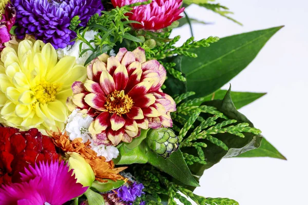 Bouquet of dahlia, astra and chrysanthemum flowers. — Stock Photo, Image