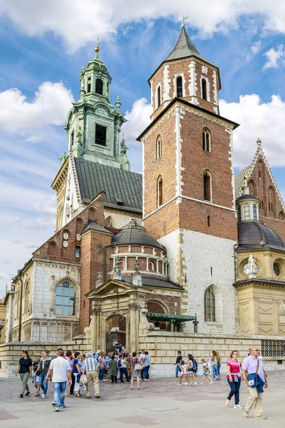 KRAKOW, POLAND - AUGUST 21, 2016: Wawel Royal Castle — Stock Photo, Image