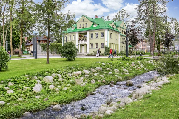 Zakopane, Lengyelország - 2016. augusztus 22.: A városi park — Stock Fotó