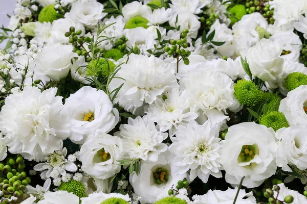 Fondo floreale con eustoma, garofano e flusso di crisantemo — Foto Stock