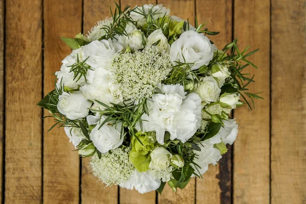 Wedding bouquet with carnation, rose and eustoma flowers — Stock Photo, Image