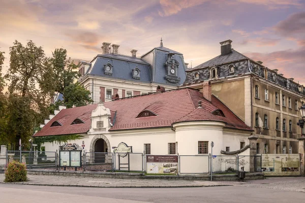 Pless vár, egy klasszikus stílusú palotában, a város Pszczyna — Stock Fotó