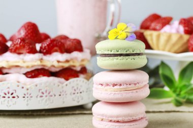 Fransızca macaroons yığını