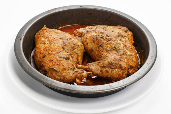 Мясо кролика с травами
