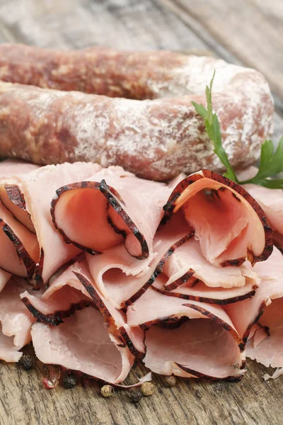 Sliced ham party dish — Stock Photo, Image