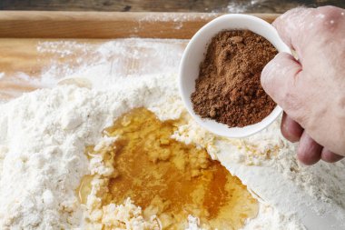 Nasıl gingerbread Noel ağacı yapmak