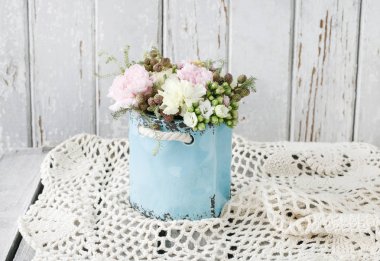 Buket pembe karanfil ve sarı aranjmani Serverdaki yapmak nasıl