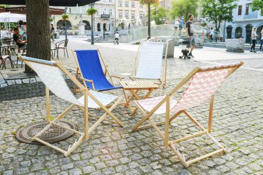 Bielsko Biala, Polonya - 27,2016 olabilir: Dört şezlonglar ana