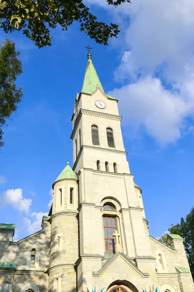 ZAKOPANE, POLAND - OCTOBER 02, 2016: City church — Stock Photo, Image