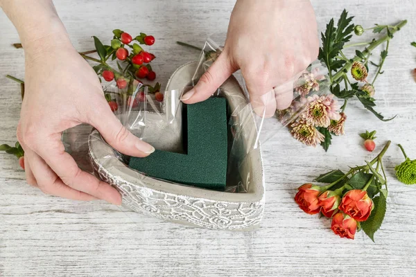 Cómo hacer arreglos florales para el tutorial del Día de los Abuelos. . — Foto de Stock