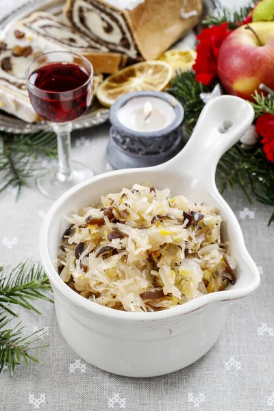 Pickled cabbage and mushroom salad — Stock Photo, Image