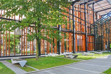 Krakow, Polonya - 18 Eylül 2019: Sanat bahçesi, halk terazisi