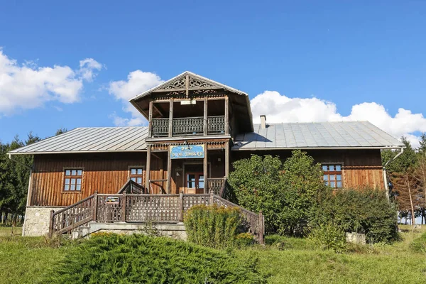 Kluszkowce, Poland - September 12, 2019：Open-air museum with hi — 图库照片