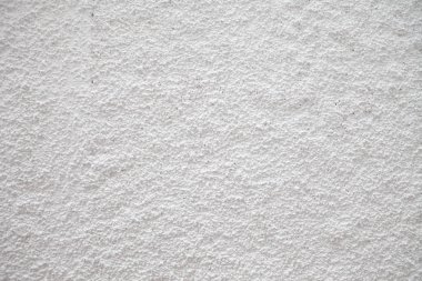 Beyaz, kirli beton bir duvar ve dokusu var. Arkaplan resmi. Boyalı duvar. Cilalanmış betonun yenilenmiş modern endüstriyel doku etkisi.