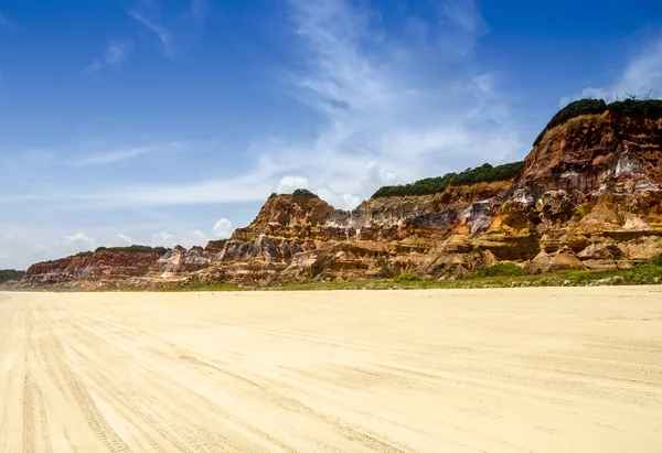 Brezilya. Alagoas devlet Gunga beach civarındaki kayalıklarla .