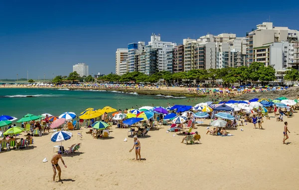  Guarapari, Brezilya için Valentine's Beach.