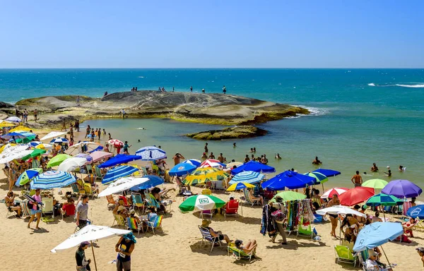  Guarapari, Brezilya için Valentine's Beach.