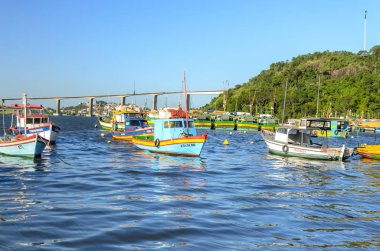 Tekne depolama tesisi içinde Vila Velha Prainha sahilde Balık tutma. Devlet Espirito Santo, Brezilya .