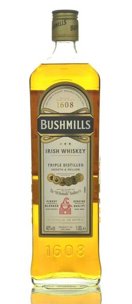 Bushmills irish whiskey isolated on white background — Stock Photo, Image