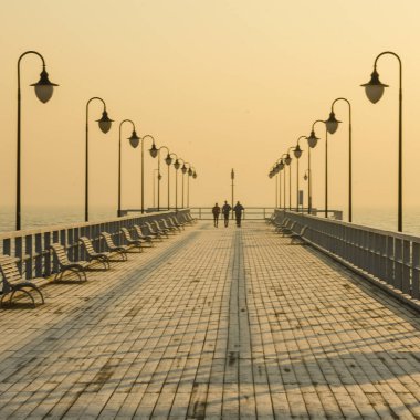 Kışın, Avrupa gündoğumu sonra Polonya gdynia orlowo iskele