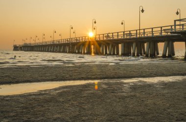 Kışın, Avrupa gündoğumu sonra Polonya gdynia orlowo iskele