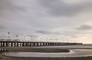 Baltık Denizi ve sonbaharda Avrupa Polonya gdynia orlowo İskelesi