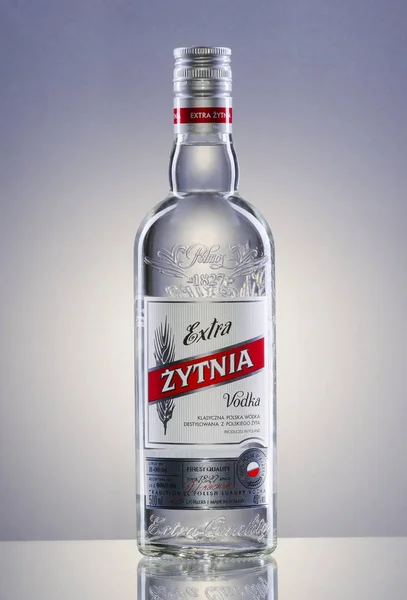 Extra Zytnia vodka on gradient background. — Stock Photo, Image