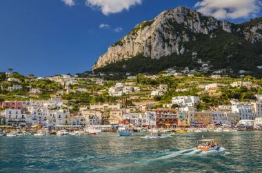 pitoresk marina grande capri Adası, İtalya. 