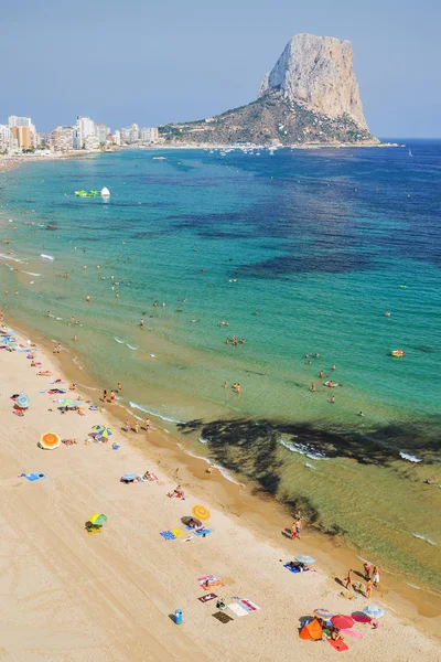 Paysage pittoresque de plage de sable fin à Calpe, Espagne — Photo