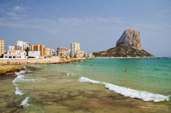 カルペ、スペインの砂浜の美しい風景 — ストック写真