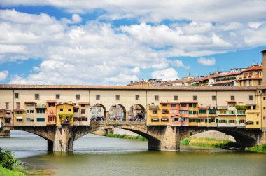 ısmarlayarak renkli ponte vecchio İtalya Floransa'da arno Nehri boyunca üzerinde