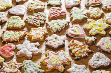 lezzetli el yapımı Zencefil kek gri kağıt üzerinde