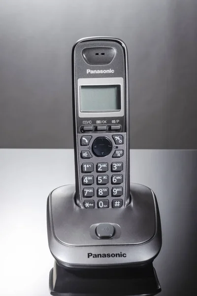 Panasonic Ringa Telefon Lutning Bakgrund Panasonic Corporation Ett Japanskt Multinationellt — Stockfoto