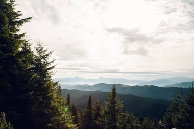 Bukovel, Ukrayna yakınlarındaki dağların manzarası