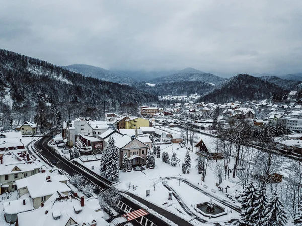 Malebný Pohled Město Yaremche Zimní Sezóně Koncept Cestování — Stock fotografie