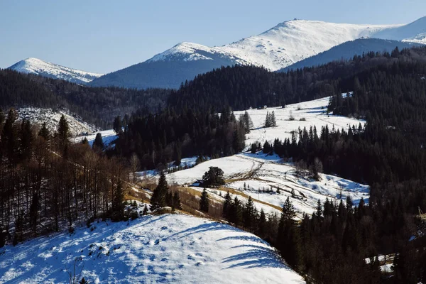 Vista Panorámica Las Montañas Bystrets Pueblo Temporada Invierno Ucrania — Foto de Stock