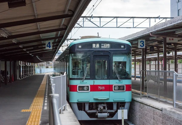Fukuoka, japan-nov 24, nishitetsu railways, klassischer zug bei daz — Stockfoto