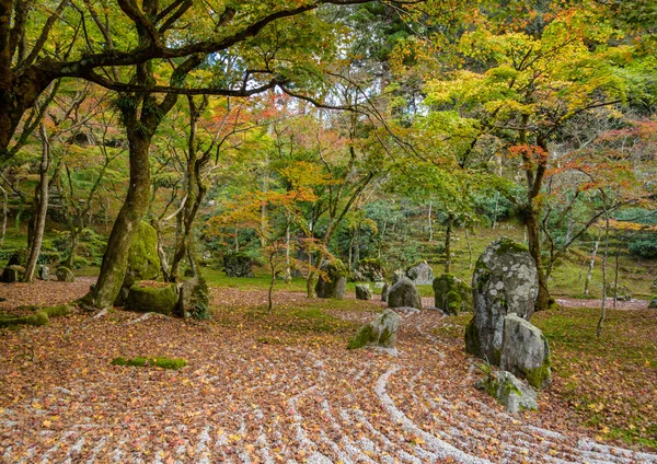 Komyozenji templo jardín de roca trasera —  Fotos de Stock
