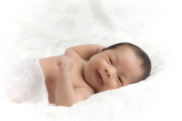 Liten Asiatisk Nyfödd Pojke Dagar Liggande Säng Med Mjuk Fokus — Stockfoto
